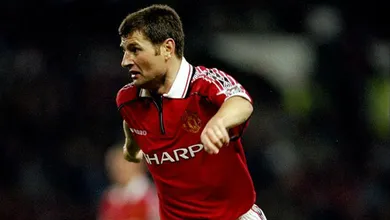Cantona mudou o United. Denis Irwin assina embaixo