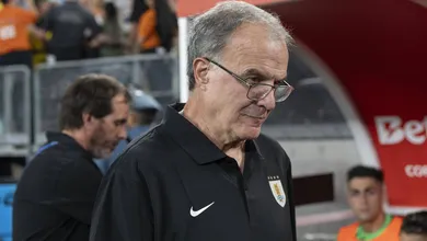 Vit&oacute;ria do Peru impede Uruguai de alcan&ccedil;ar recorde e aumenta crise para Bielsa