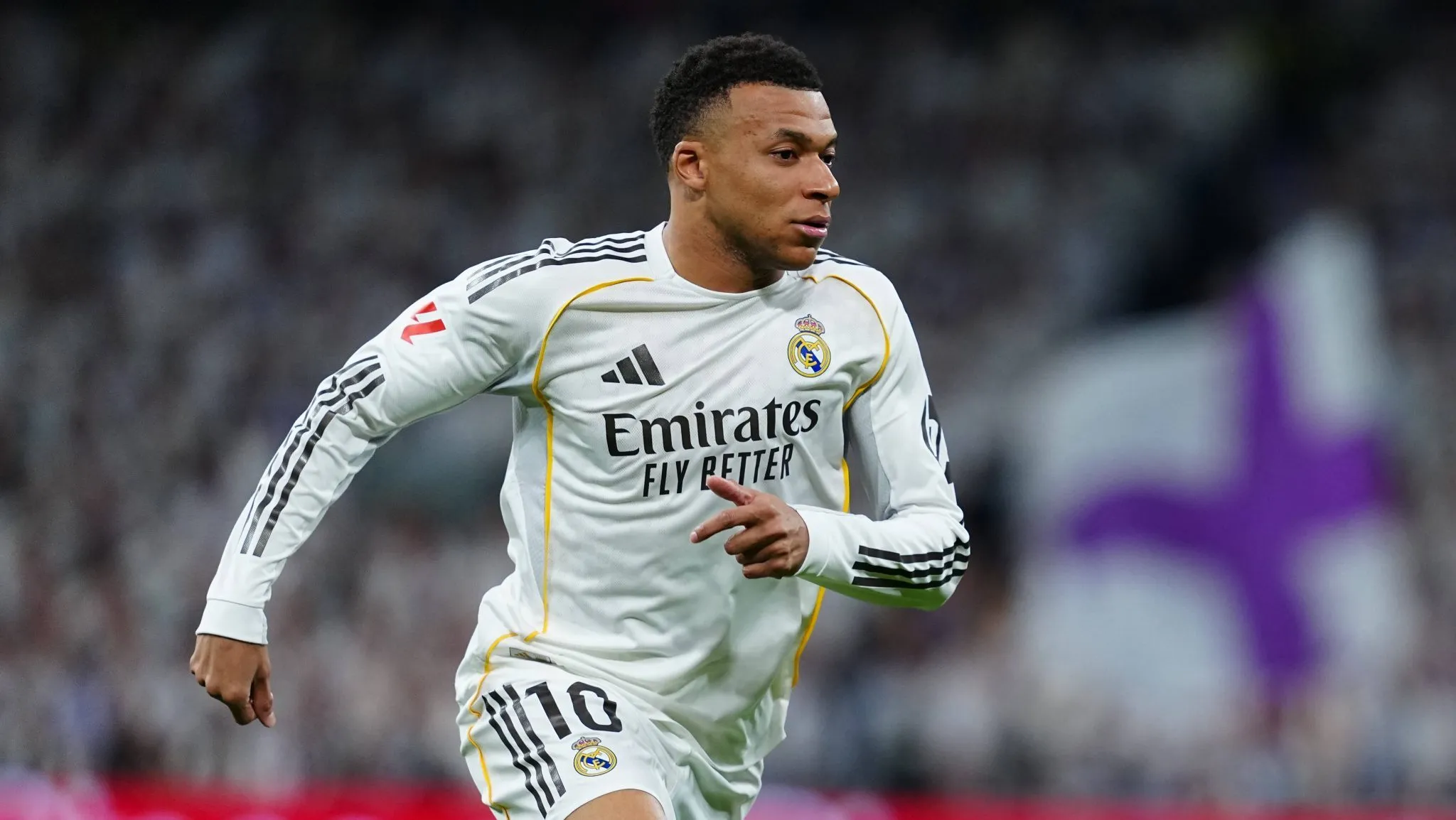 &lsquo;Trouxe problemas de ego ao vesti&aacute;rio&rsquo;: &Iacute;dolo franc&ecirc;s detona Mbapp&eacute; ap&oacute;s queda na Champions