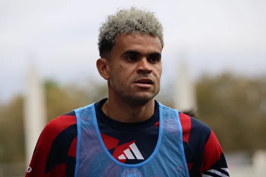 Luis D&iacute;az: &lsquo;N&atilde;o somos exatamente o Bayern que &eacute;ramos na temporada passada'