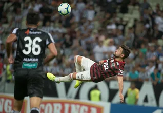 Veja os gols que concorrem ao Pr&ecirc;mio Pusk&aacute;s de 2020