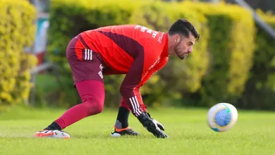 &lsquo;Revela&ccedil;&atilde;o&rsquo; aos 38 anos, goleiro agradece Internacional por t&ecirc;-lo &lsquo;aceitado&rsquo;