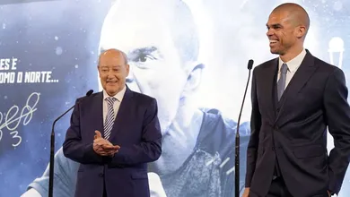 Pepe continua em alto n&iacute;vel aos 40 anos e acaba premiado com a amplia&ccedil;&atilde;o de seu contrato com o Porto