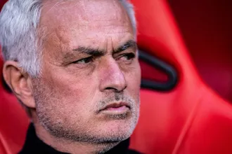 Meia n&atilde;o convence Mourinho no Real Madrid e &eacute; oferecido ao Manchester City