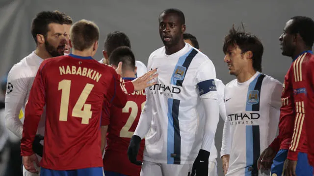 Yaya Tour&eacute; alega ter sido alvo de racismo na R&uacute;ssia