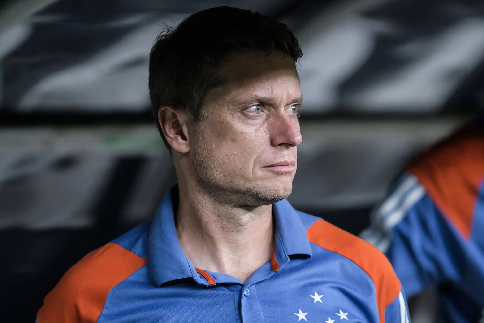 Seabra explica mudan&ccedil;as ousadas e fala de desfalque do Cruzeiro para cl&aacute;ssico