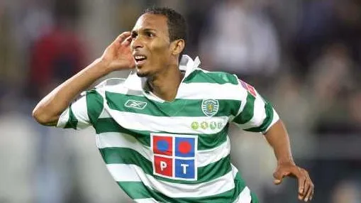 Aposta de risco? Porto fecha o empr&eacute;stimo de Liedson