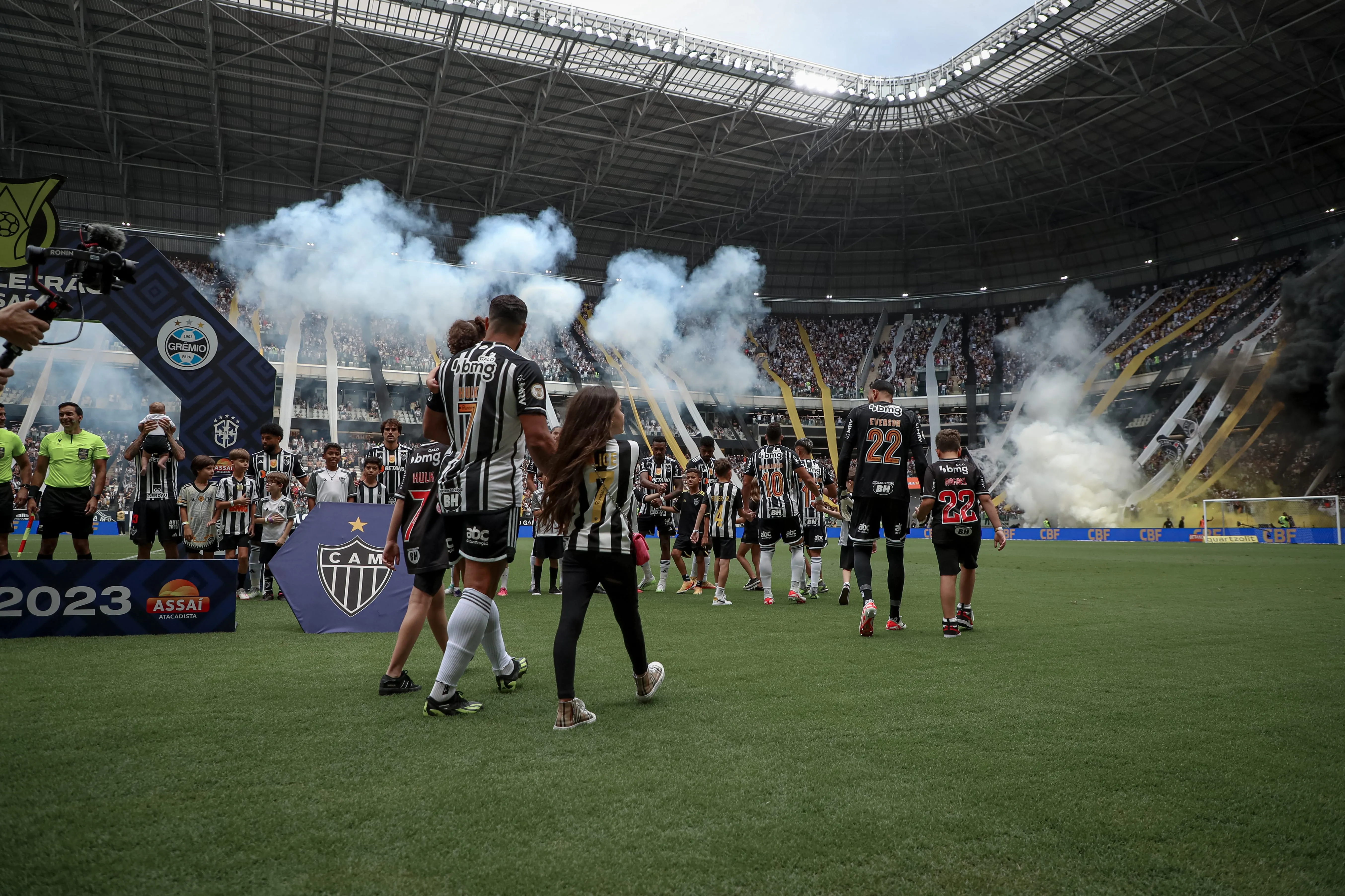 Atl&eacute;tico-MG fica abaixo do or&ccedil;amento em bilheteria e premia&ccedil;&atilde;o, mas compensa com venda de atletas