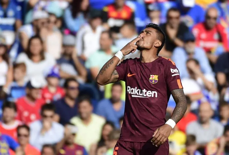 Paulinho n&atilde;o se cansa de desafiar as d&uacute;vidas. Sorte do Barcelona