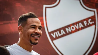 Por quest&atilde;o familiar, Fernando desiste de ir para o Internacional e &eacute; anunciado pelo Vila Nova