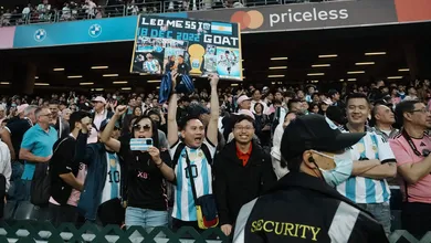Torcedores de Hong Kong s&atilde;o reembolsados pela aus&ecirc;ncia de Messi em jogo