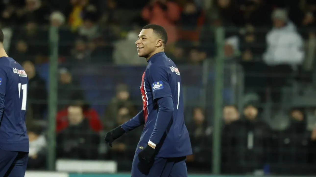 Como esperado, Mbapp&eacute; n&atilde;o teve miseric&oacute;rdia do Orl&eacute;ans e comandou a classifica&ccedil;&atilde;o do PSG