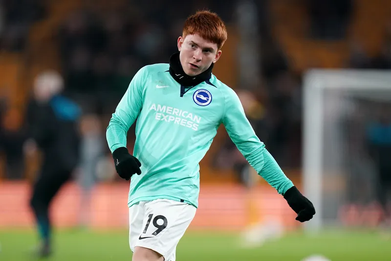 Sem espa&ccedil;o no Brighton, Valent&iacute;n Barco encaminha empr&eacute;stimo com o Sevilla. Foto: Icon Sport