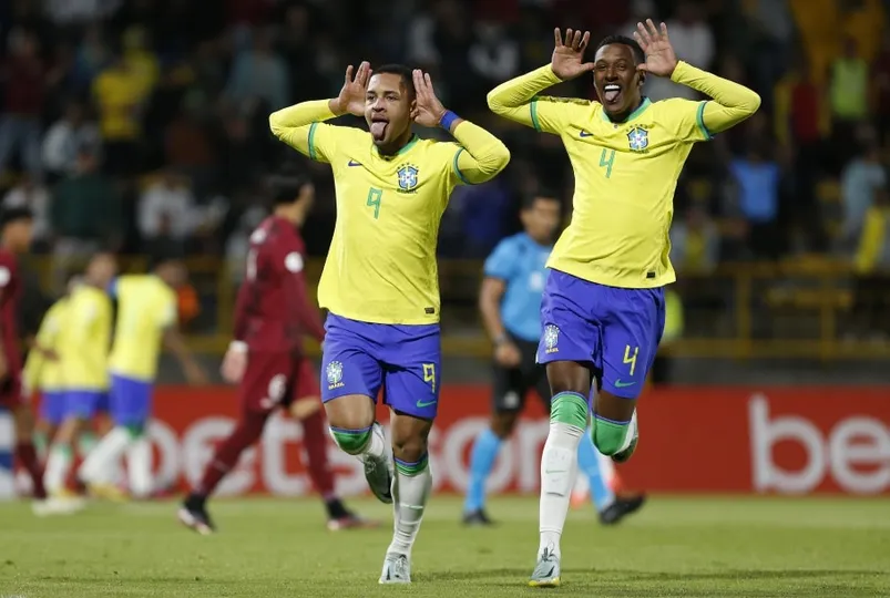 Vitor Roque em a&ccedil;&atilde;o pela Sele&ccedil;&atilde;o Brasileira