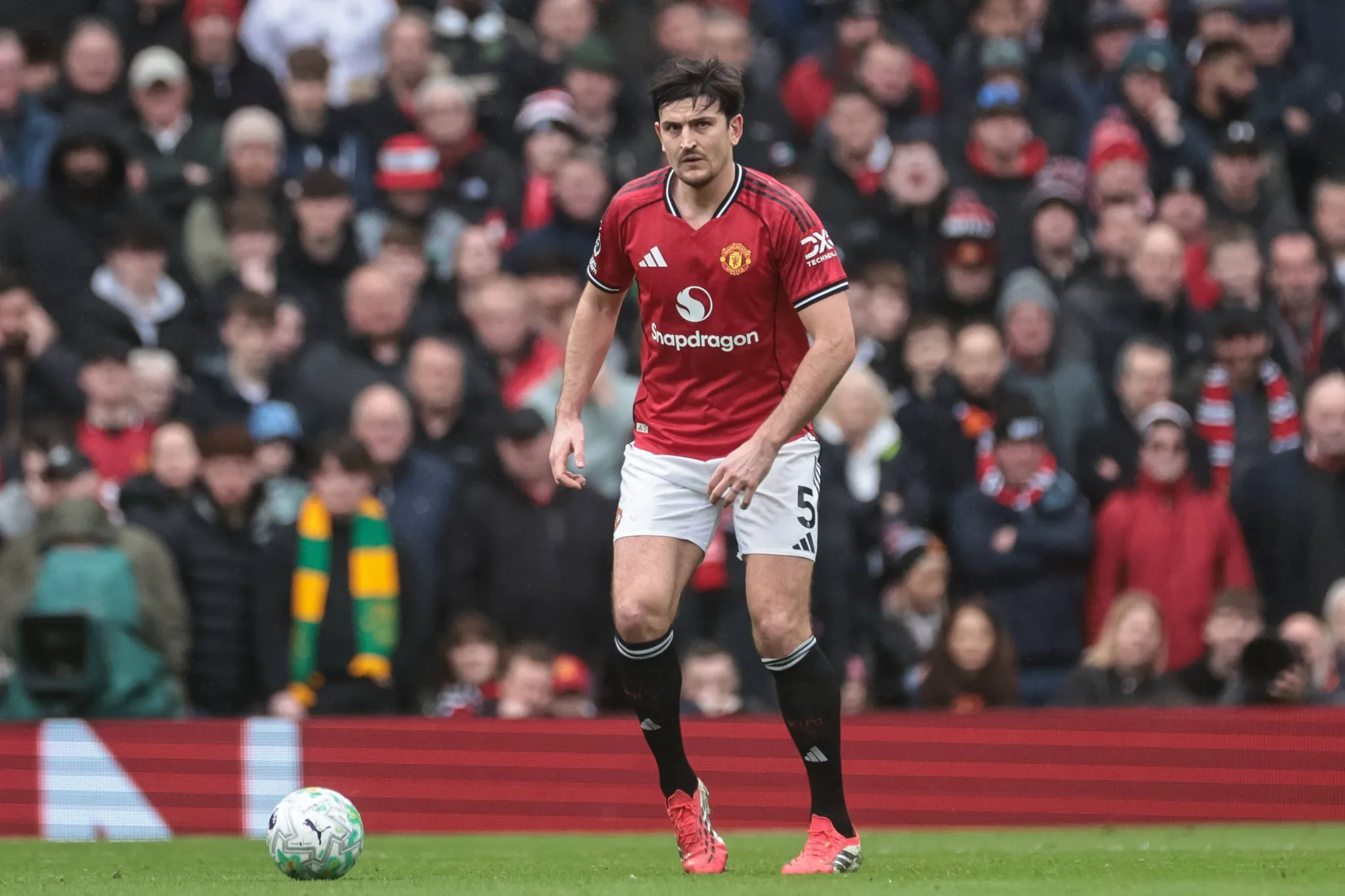 Harry Maguire completar&aacute; oito temporadas no Manchester City (Foto: IMAGO / NurPhoto)