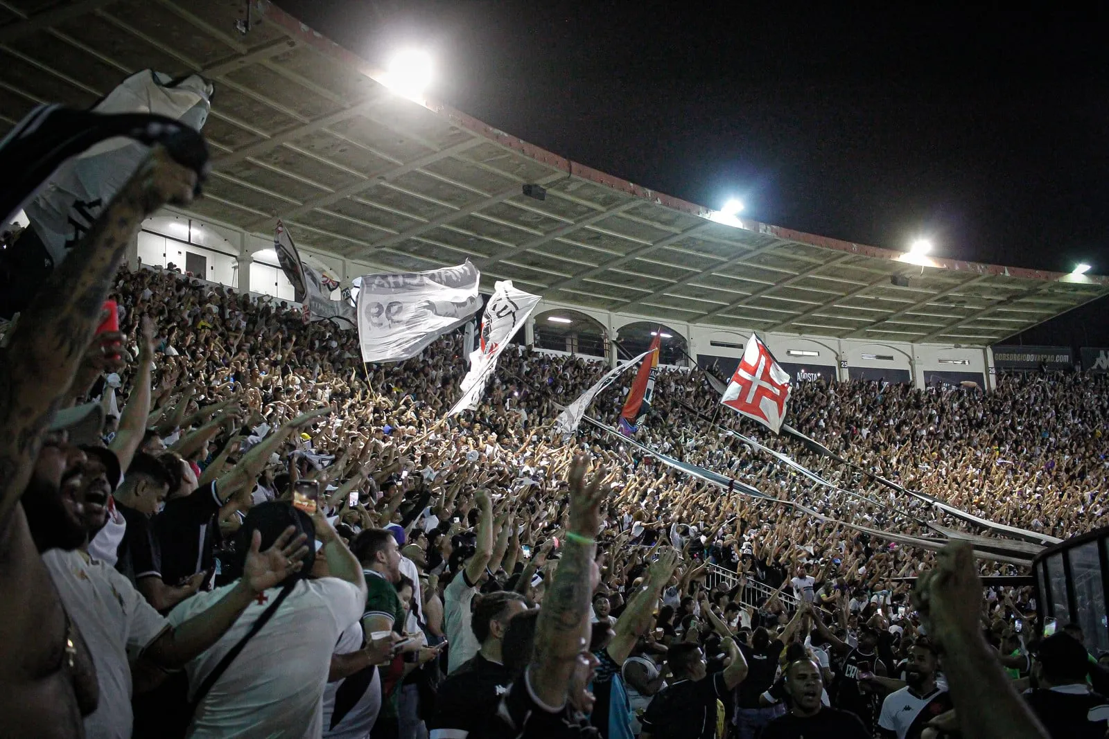 Vasco volta a ter p&uacute;blico em S&atilde;o Janu&aacute;rio depois de 91 dias; veja o que mudou no per&iacute;odo