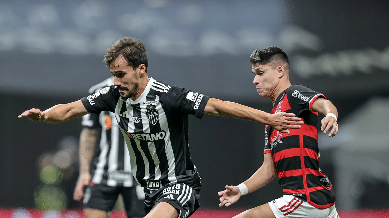 Atl&eacute;tico-MG errou demais contra quem menos podia, e sofreu derrota justa para o Flamengo