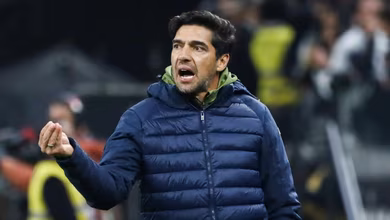 Abel d&aacute; nomes &agrave;s falhas do Palmeiras e assume sua parcela, mas n&atilde;o diz o que queria