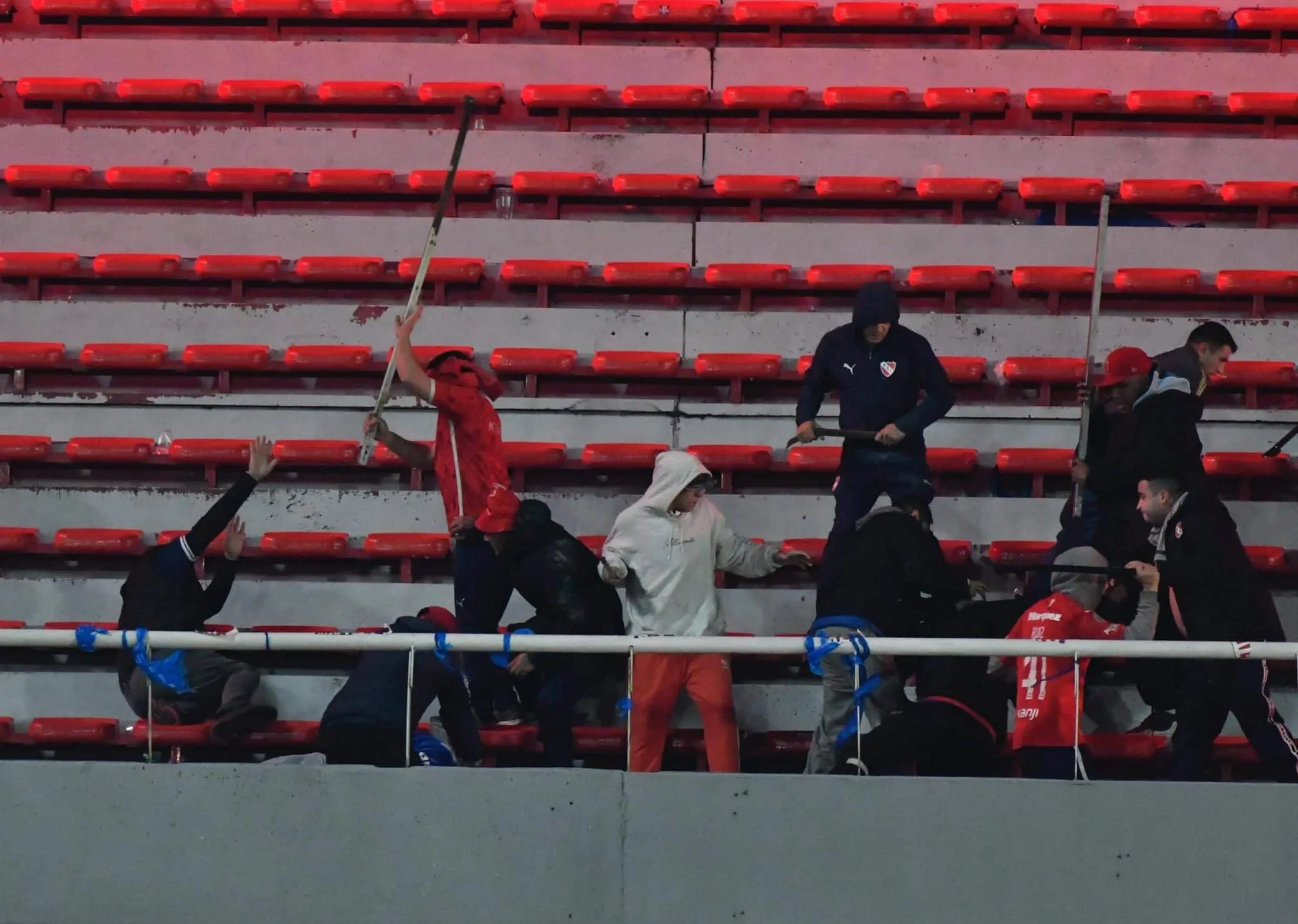 Viol&ecirc;ncia na Sul-Americana: Conmebol elimina Independiente e anuncia lista de san&ccedil;&otilde;es