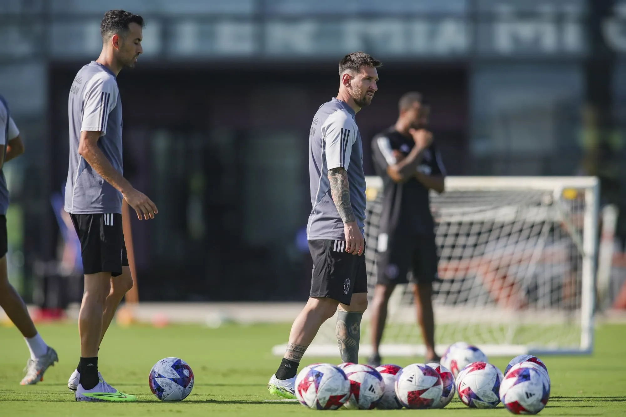 Messi quer os ex-Barcelona em Miami, e isso n&atilde;o &eacute; bom sinal para o Gr&ecirc;mio