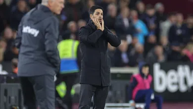 Arteta e Ten Hag falam em decep&ccedil;&atilde;o e responsabilidade ap&oacute;s derrotas pesadas