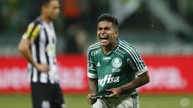 Cl&aacute;ssico Palmeiras x Santos &eacute; destaque da TV no fim de semana; veja mais jogos