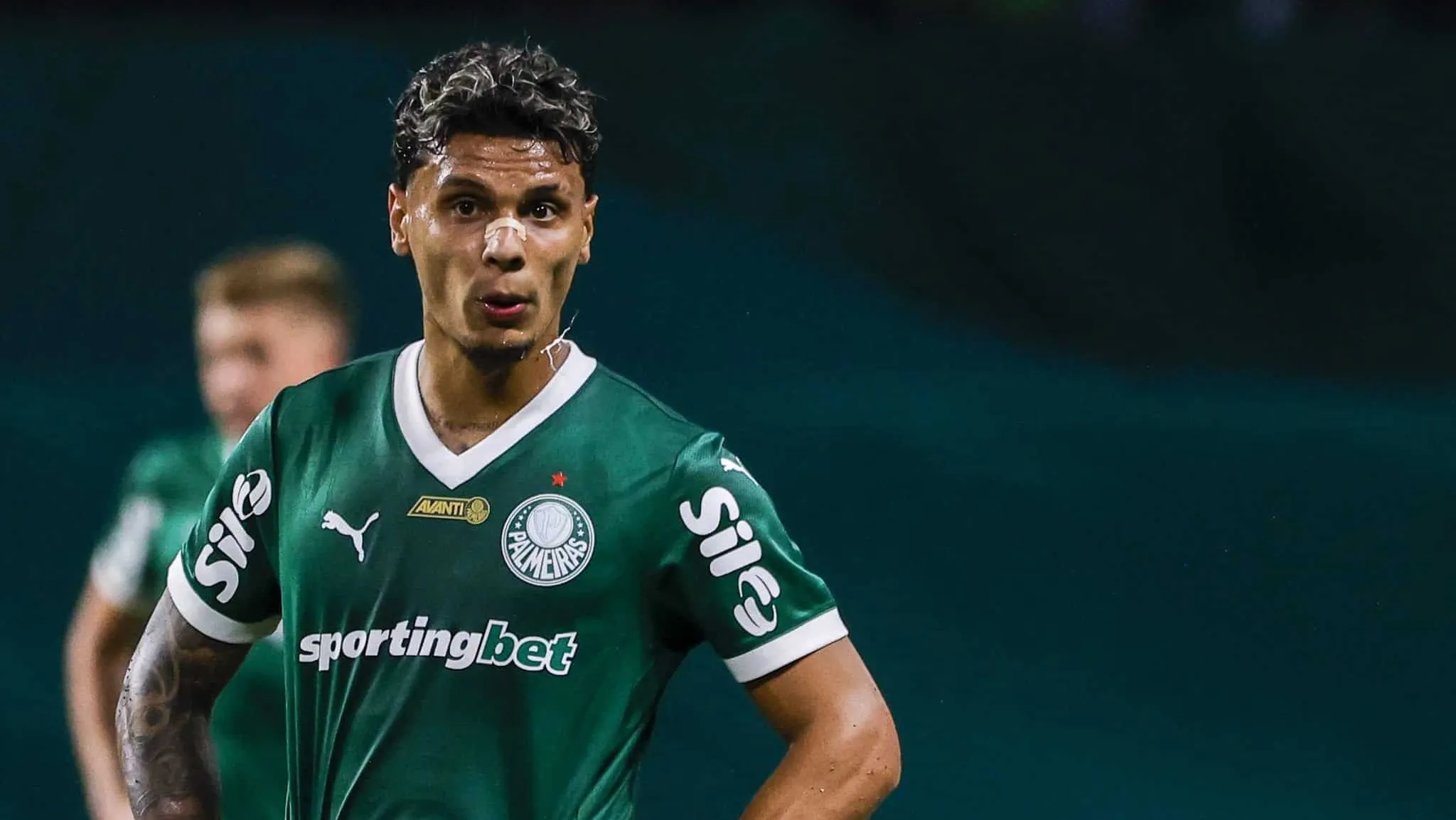 Ainda sem Richard R&iacute;os, Roma contrata refor&ccedil;o de R$ 149 milh&otilde;es para meio-campo
