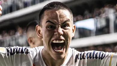 Santos pode ter garoto de 17 anos como titular na final do Paulist&atilde;o