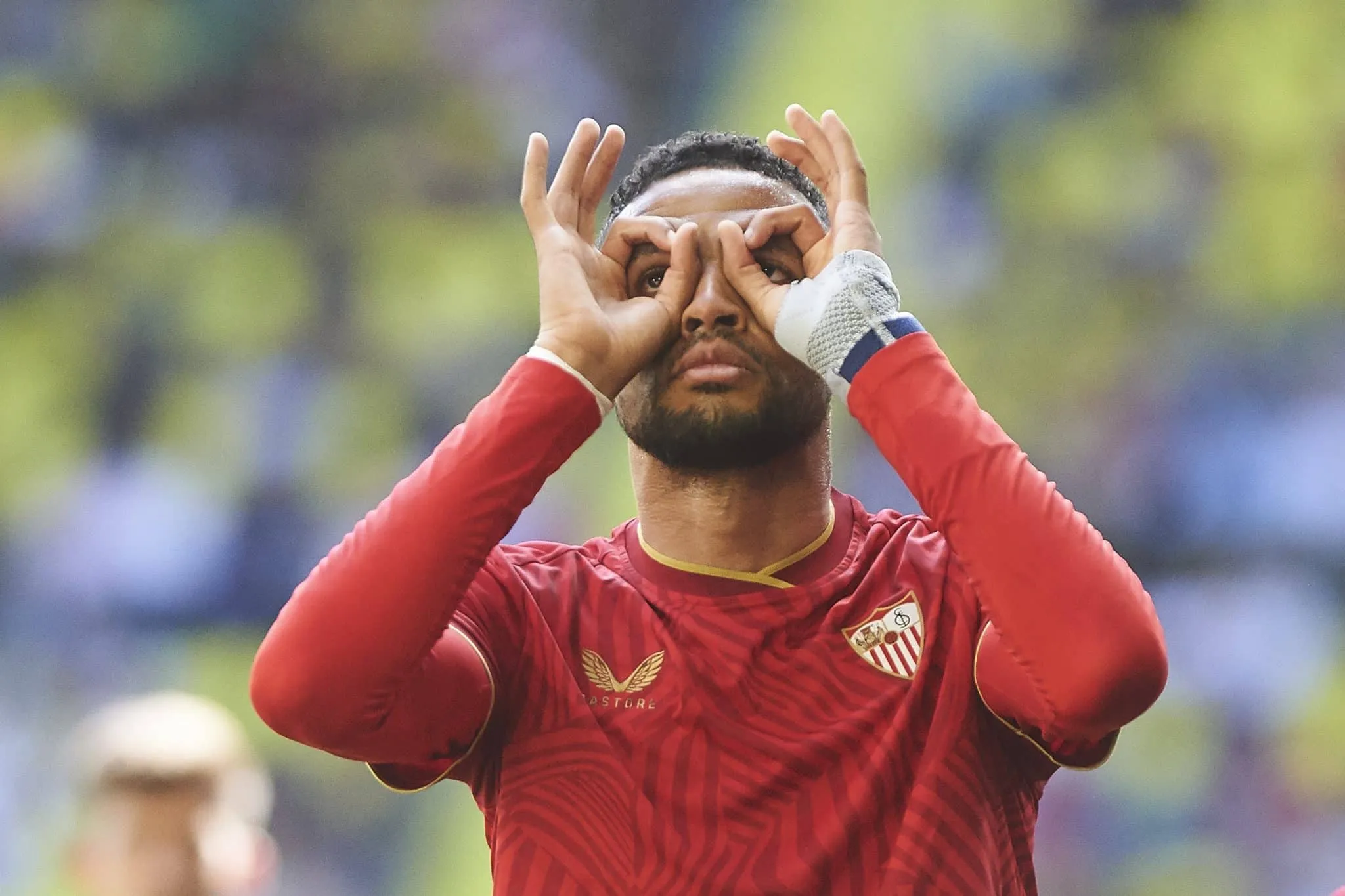 Sevilla define pre&ccedil;o para vender artilheiro marroquino a Roma ou time de Mourinho