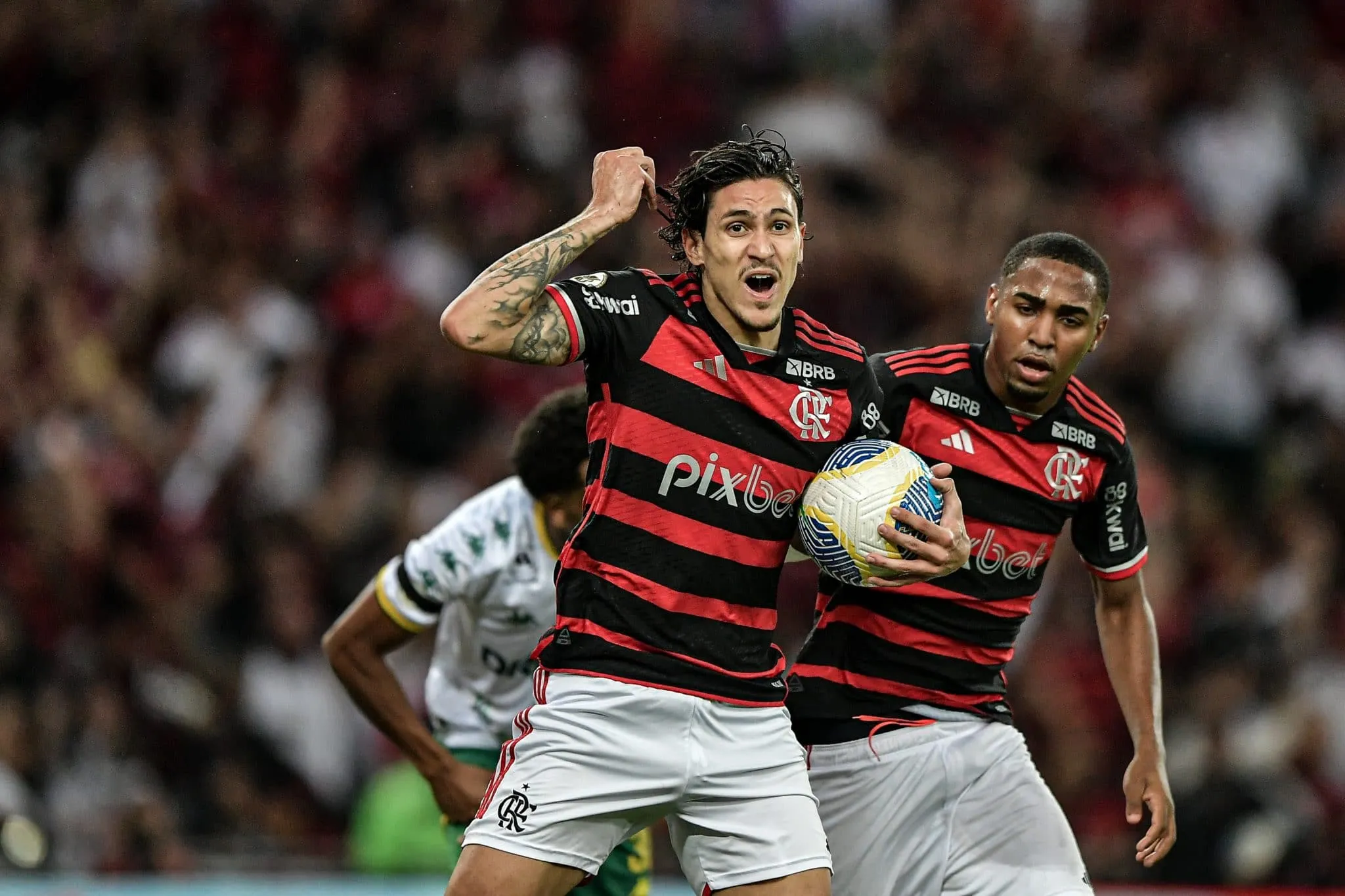 Quem pode com o Flamengo no Brasileir&atilde;o?