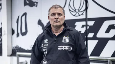 Santos: com homens de confian&ccedil;a, Aguirre inicia miss&atilde;o contra rebaixamento
