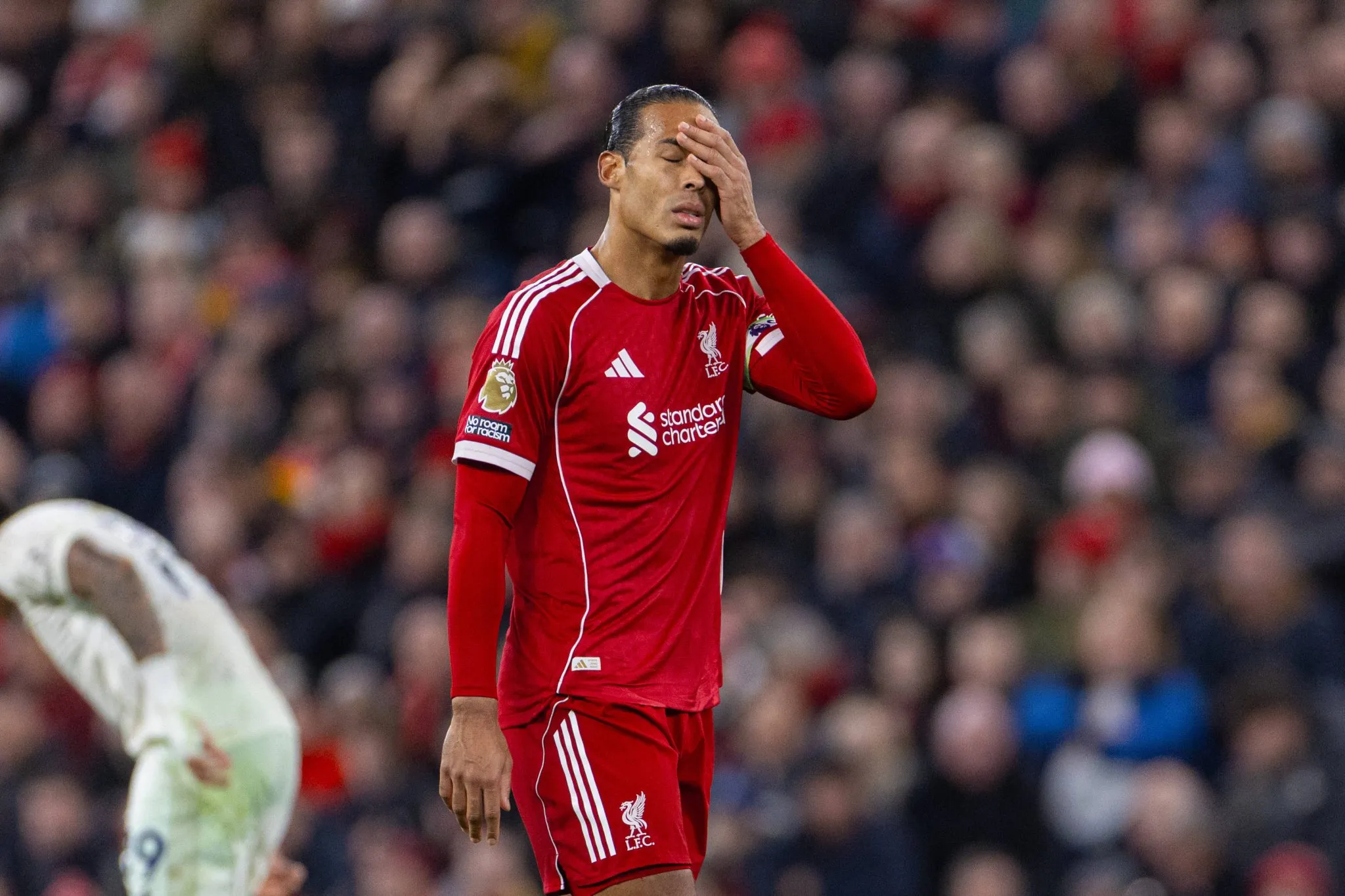 &lsquo;Precisam assumir a responsabilidade&rsquo;: Van Dijk passa recado ap&oacute;s dura derrota do Liverpool