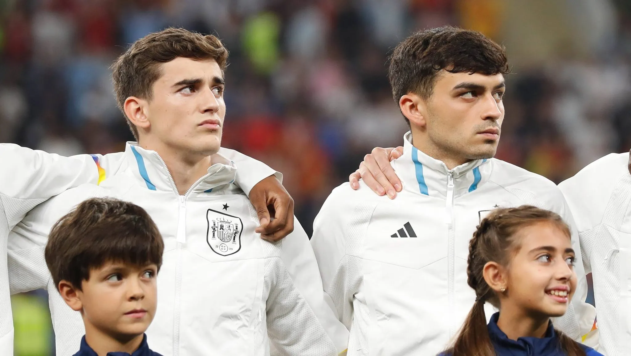 Meia da Espanha esnoba cr&iacute;ticas: &lsquo;As pessoas n&atilde;o entendem nada de futebol. S&oacute; pensam nisso&rsquo;