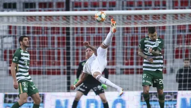 N&atilde;o &eacute; exagero dizer que este h&uacute;ngaro de 18 anos fez a estreia mais espetacular do futebol
