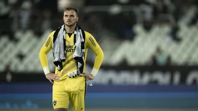 Antes ponto forte do Botafogo, defesa terminou a temporada em baixa e com titulares contestados
