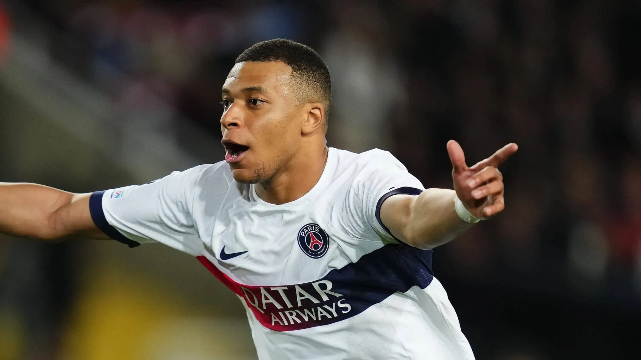 Mbapp&eacute;, dupla brasileira e mais: os destaques do PSG no 12&ordm; t&iacute;tulo franc&ecirc;s