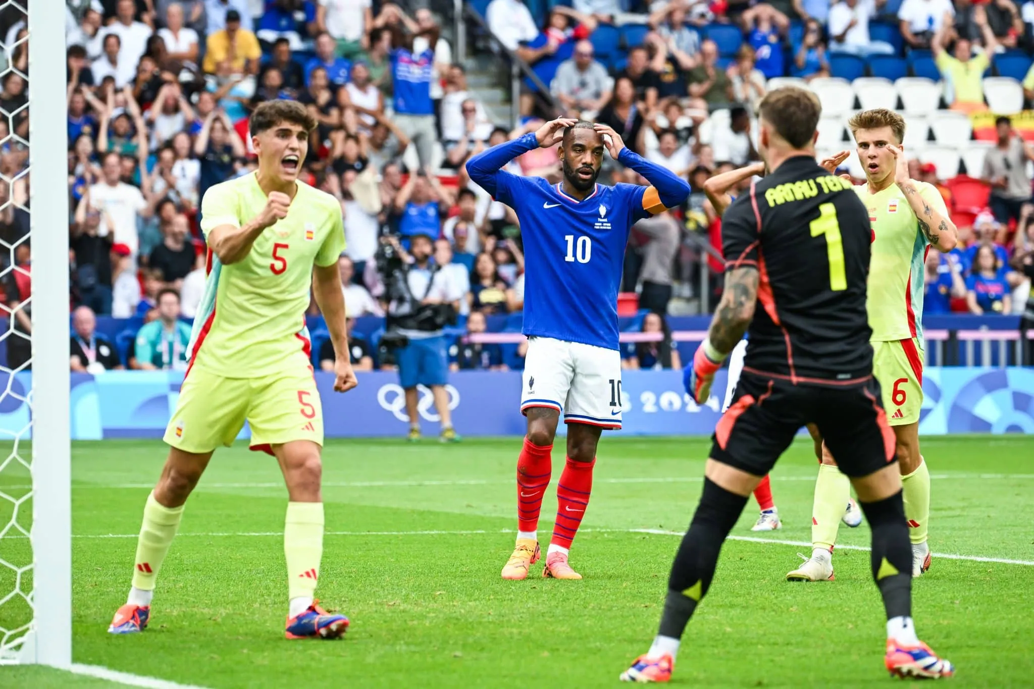Ouro da Espanha prova que o futebol tamb&eacute;m pode escrever grandes hist&oacute;rias ol&iacute;mpicas
