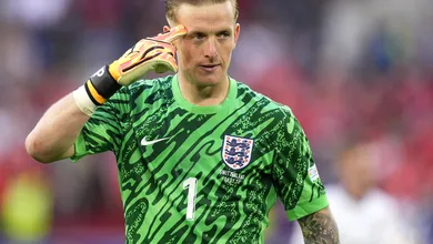 Como uma garrafa de &aacute;gua foi decisiva para a classifica&ccedil;&atilde;o da Inglaterra