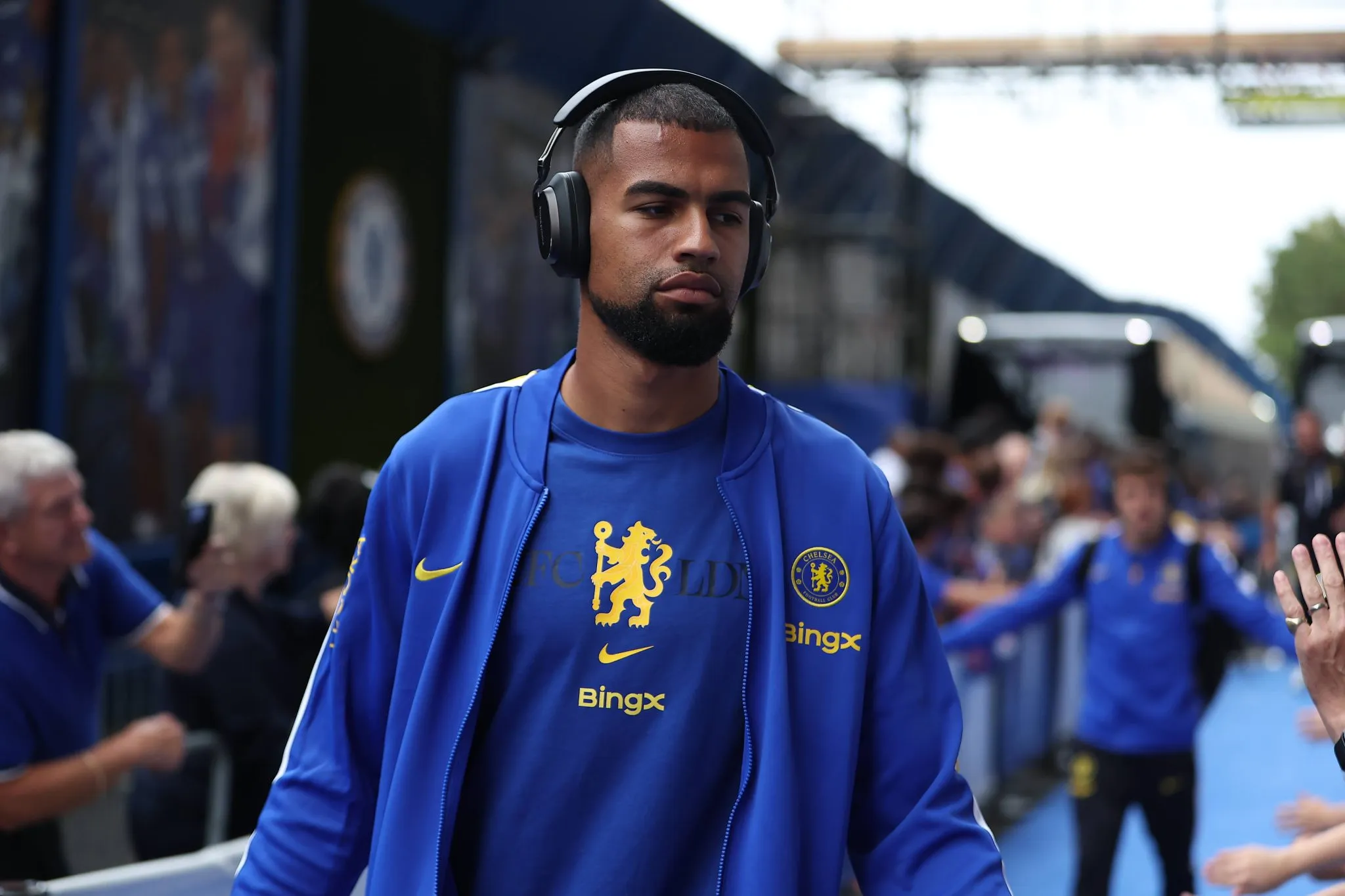 Robert S&aacute;nchez pode estar de sa&iacute;da do Chelsea