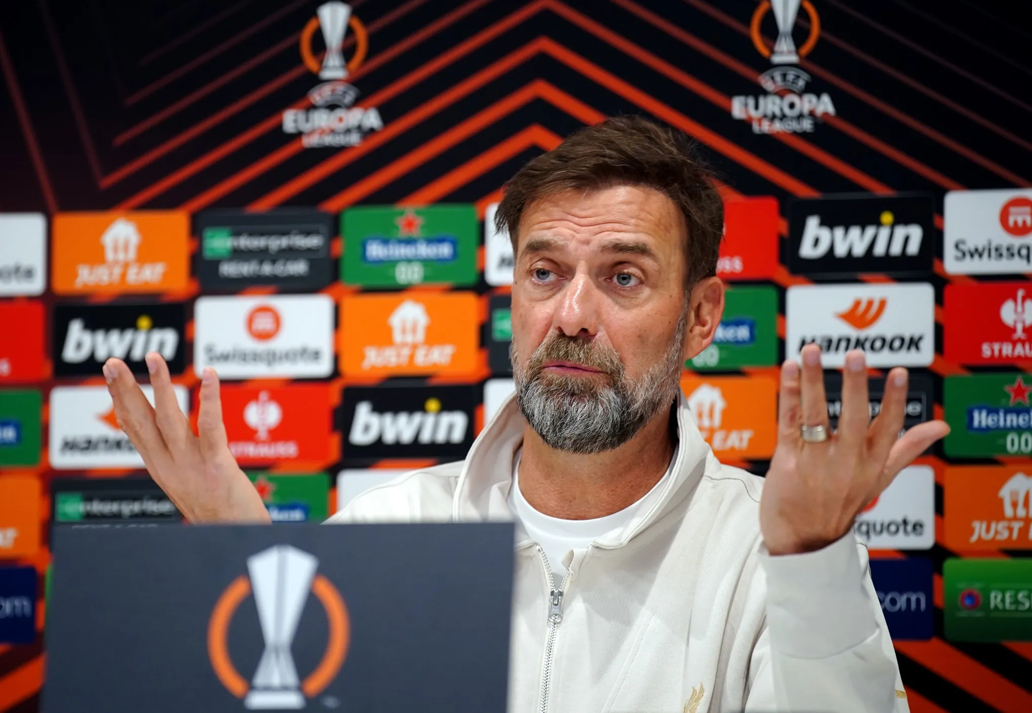 Novo candidato a t&eacute;cnico do Liverpool &eacute; portugu&ecirc;s