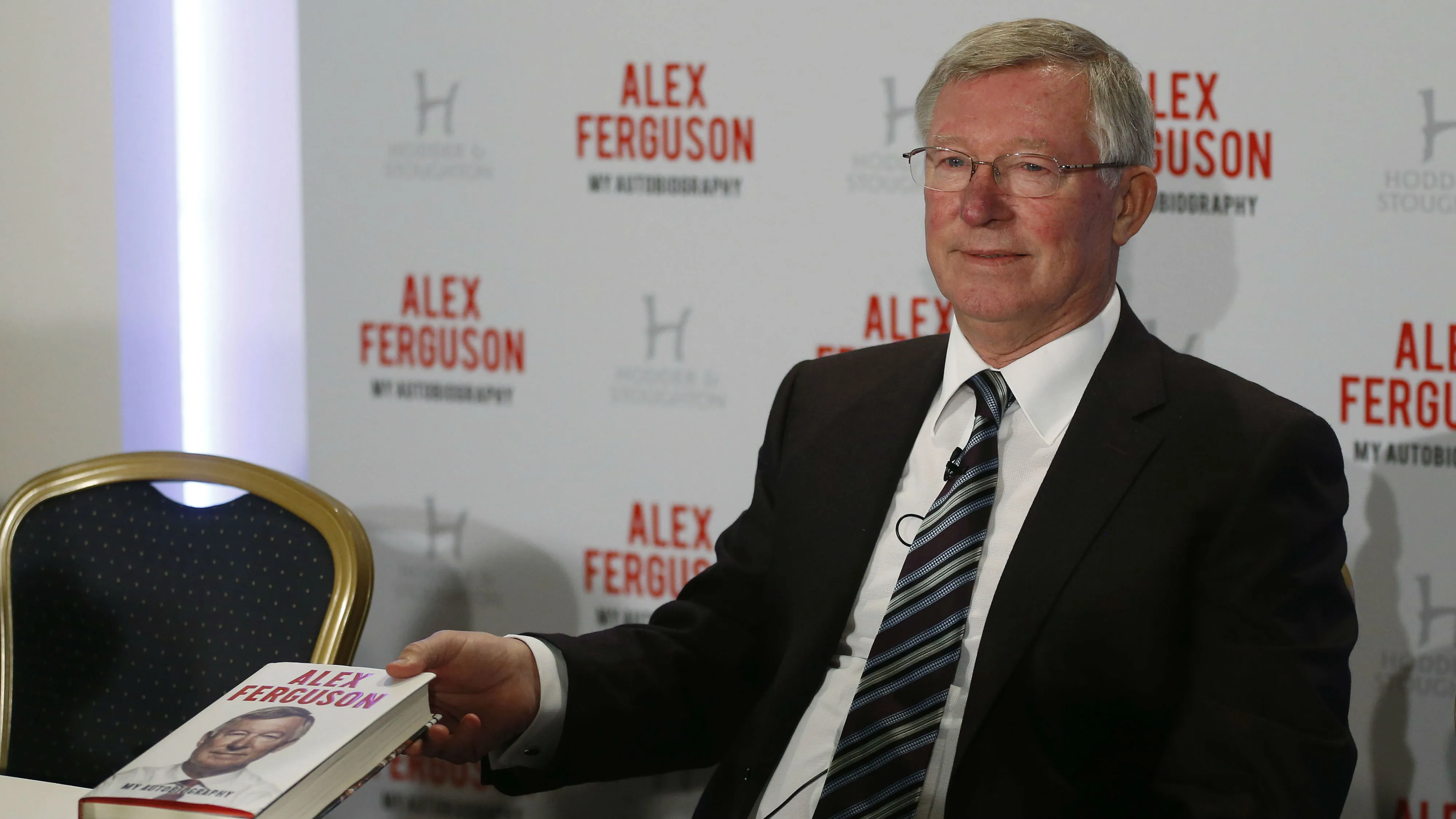 Ferguson errou em apontar Moyes como sucessor, mas n&atilde;o reconhece culpa por temporada desastrosa