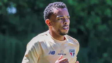 Como o an&uacute;ncio de sa&iacute;da de Welington faz o S&atilde;o Paulo reduzir urg&ecirc;ncia por novo lateral-esquerdo