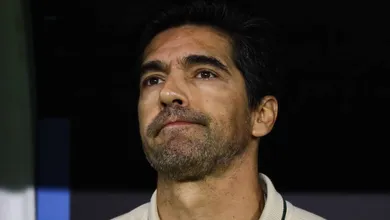 Abel reconhece problemas, mas exalta Palmeiras do 2&ordm; tempo e demonstra que rancor persiste