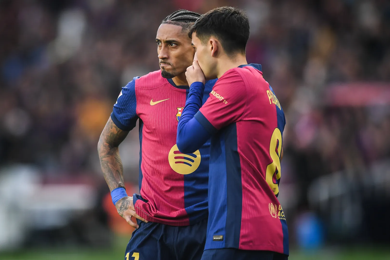 Raphinha e Pedri em a&ccedil;&atilde;o pelo Barcelona