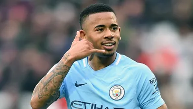Manchester City atropela o West Ham e busca bater recordes da Premier League