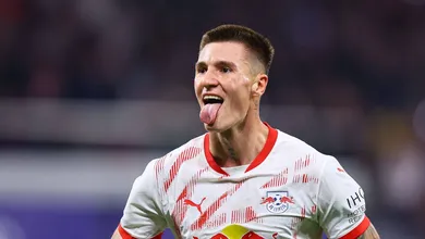 Por que Sesko &eacute; alvo de gigantes da Europa h&aacute; muito tempo, mas n&atilde;o sai do Leipzig