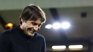Antonio Conte revela dois clubes que gostaria de treinar na It&aacute;lia um dia
