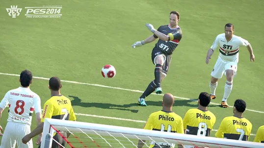 Rog&eacute;rio Ceni em vers&atilde;o virtual bate falta contra o Crici&uacute;ma em demonstra&ccedil;&atilde;o do PES 2014