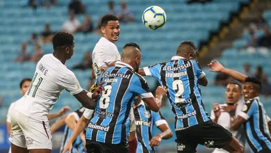 O Gr&ecirc;mio 4&times;5 Fluminense se grava na hist&oacute;ria do Brasileiro como um joga&ccedil;o atemporal