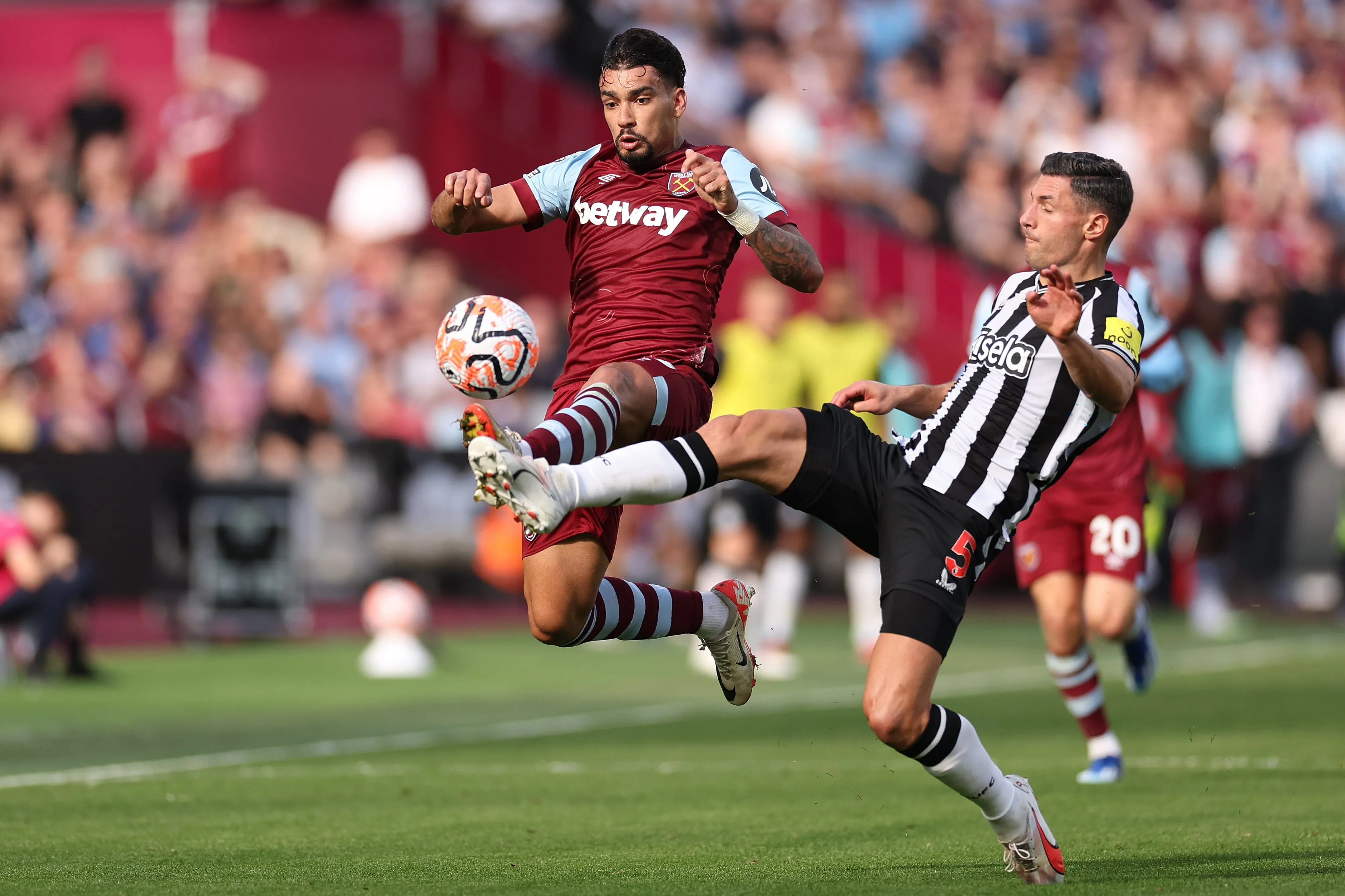 Empate entre West Ham e Newcastle teve reviravoltas e resultado decidido no talento individual